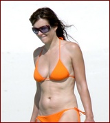 elizabeth-hurley_08.jpg - 81 KB