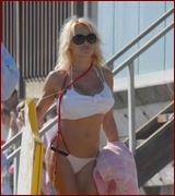 pamela-anderson_03.jpg - 107 KB