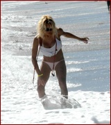 pamela-anderson_05.jpg - 74 KB