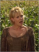 Amanda Tapping Nude Pictures