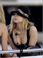 Avril Lavigne Nude Pictures