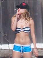 Avril Lavigne Nude Pictures