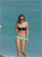 Bella Thorne Nude Pictures