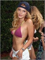 Bella Thorne Nude Pictures