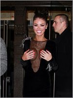 Chloe Sims Nude Pictures