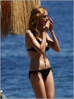 Heather Graham Nude Pictures