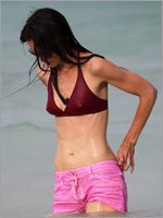 Katie Holmes Nude Pictures