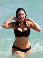 Kelly Brook Nude Pictures