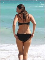 Kelly Brook Nude Pictures