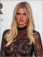 Lara Stone Nude Pictures