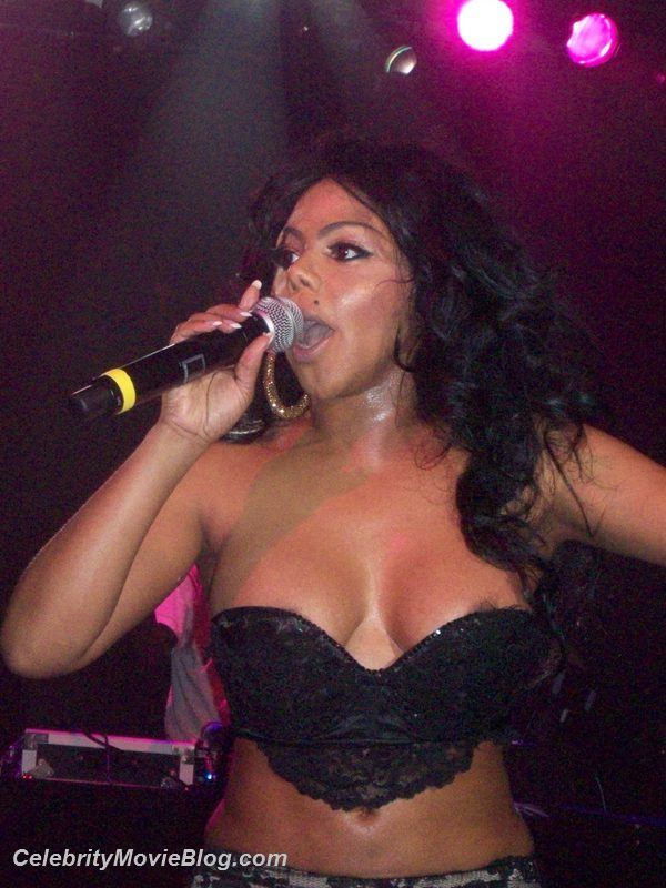 Naked pictures of lil kim