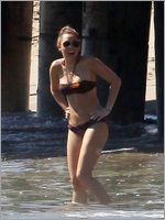 Miley Cyrus  Nude Pictures