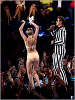 Miley Cyrus Nude Pictures