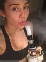 Miley Cyrus Nude Pictures
