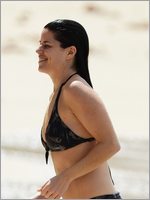 Neve Campbell Nude Pictures