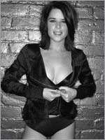 Neve Campbell Nude Pictures