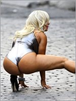 Nicole Coco Austin Nude Pictures