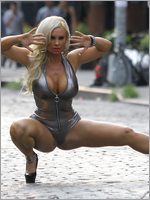 Nicole Coco Austin Nude Pictures