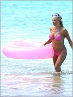 Pamela Anderson Nude Pictures