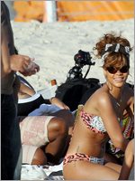 Rihanna Nude Pictures