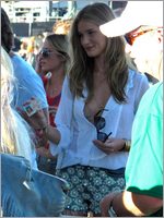 Rosie Huntington Whiteley Nude Pictures