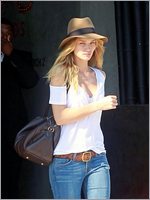 Rosie Huntington Whitely Nude Pictures