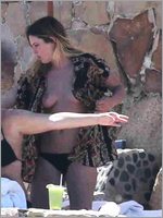 Rumer Willis Nude Pictures