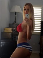 Sophie Turner Nude Pictures