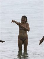 Taylor Schilling Nude Pictures