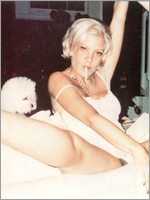 Tori Spelling Nude Pictures