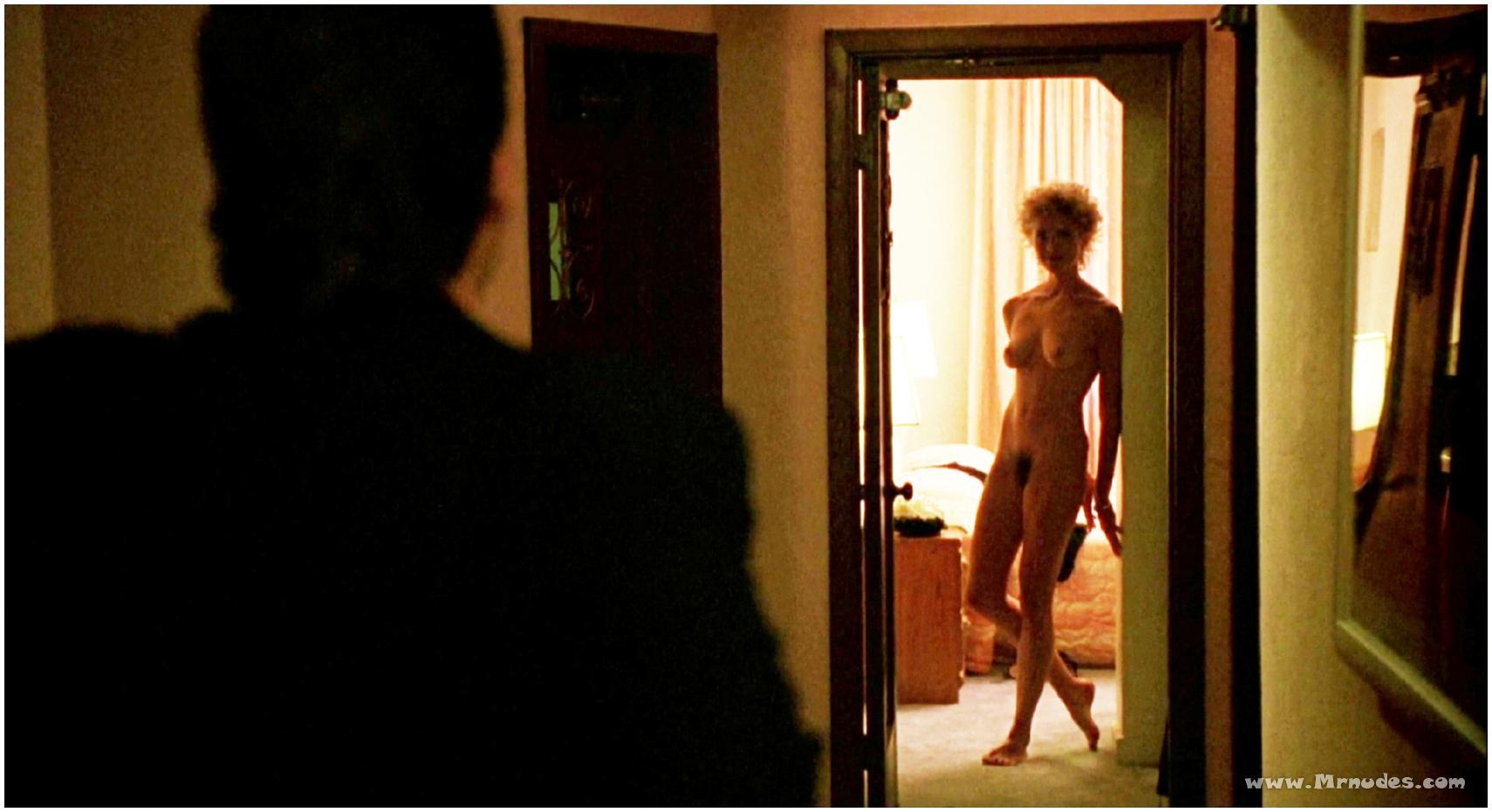 Annette Bening Nude Pictures 11