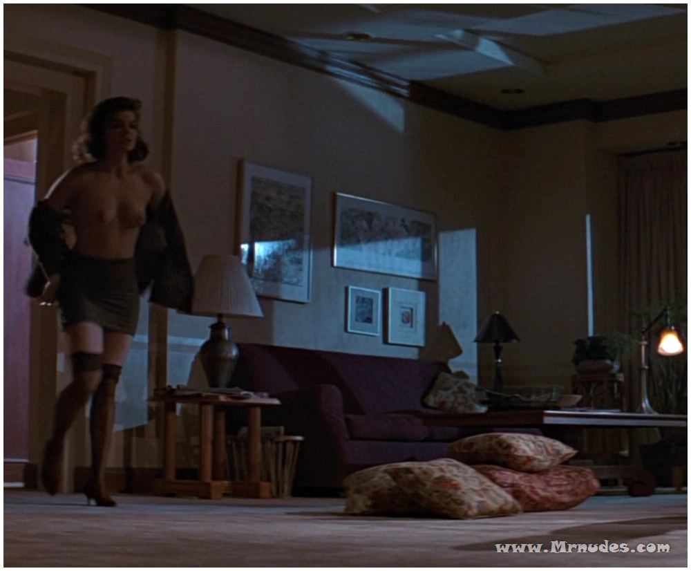 Jeanne Tripplehorn Nude Pic 17