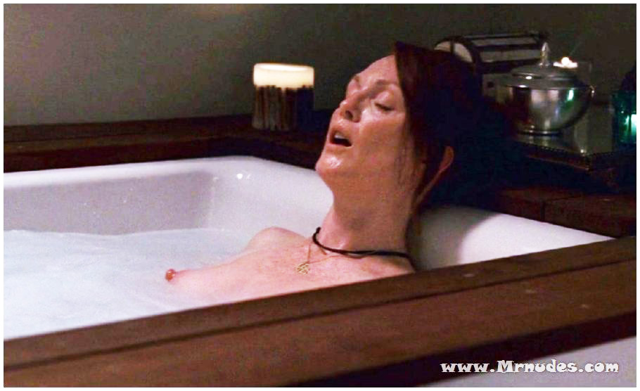 Julianne Moore Nude Photos