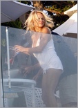 Pamela Anderson Nude Pictures