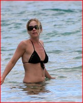 christina-applegate_01.jpg - 152 KB