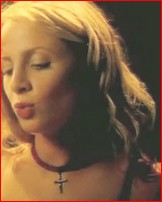 danni-hamilton_08.jpg - 53 KB