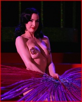 dita-von-teese_16.jpg - 179 KB