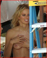 karolina-kurkova_12.jpg - 149 KB