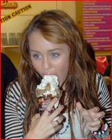 miley-cyrus_07.jpg - 203 KB