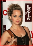 mena-suvari_12.jpg - 184 KB